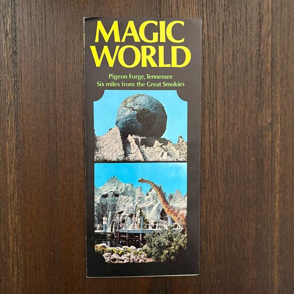 1970's Magic World Pigeon Forge Tennessee Vintage Travel Brochure with Park Map - Picture 2 of 13